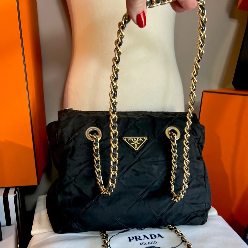 Prada⭐️⭐️Black Quilted Shoulder Bag with Gold Chain. No damages. - Picture 7 of 14